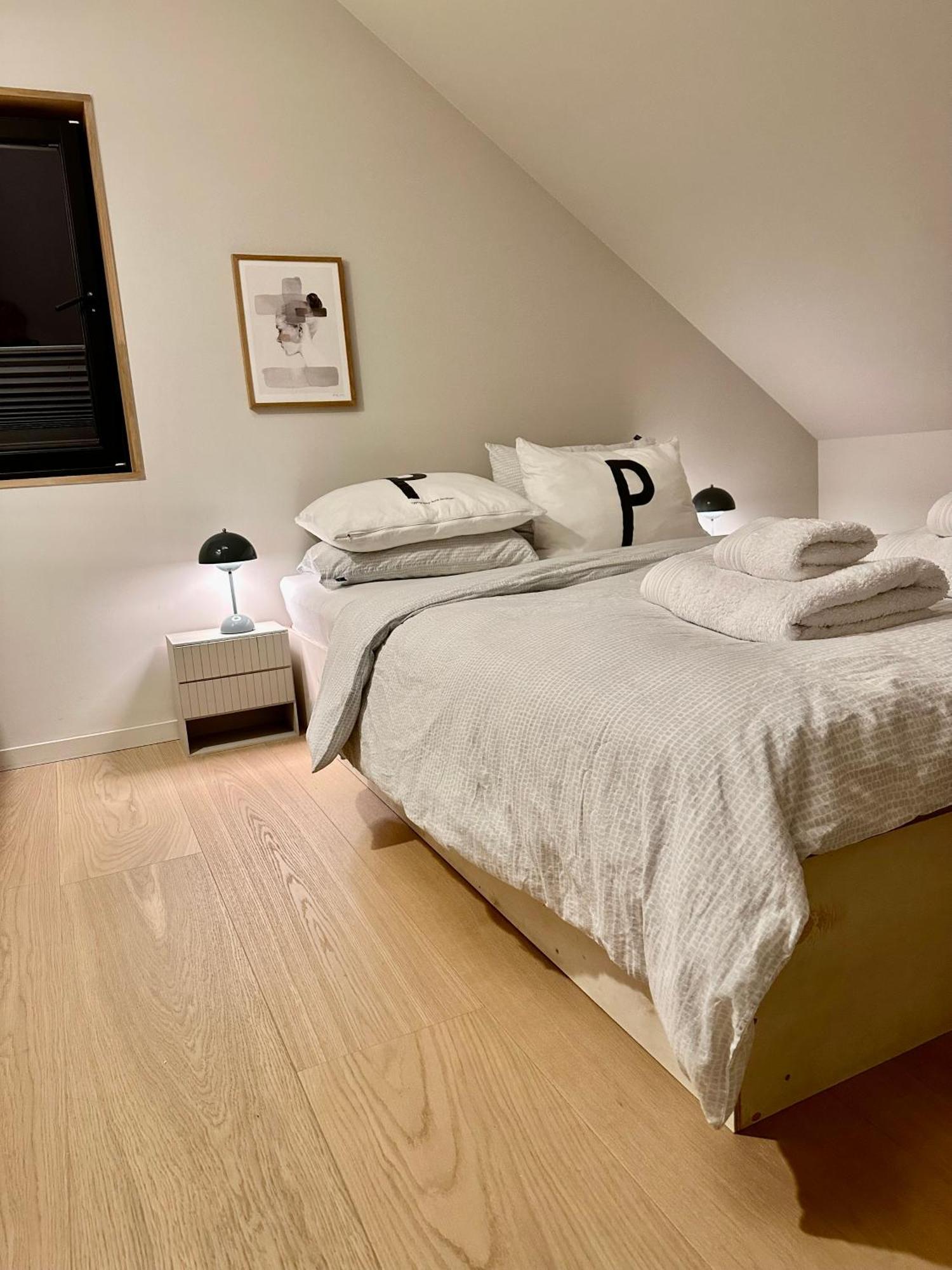 דירות קריסטיאנסאנד Lekker Nyrenovert Loftsleilighet Pa Lund מראה חיצוני תמונה