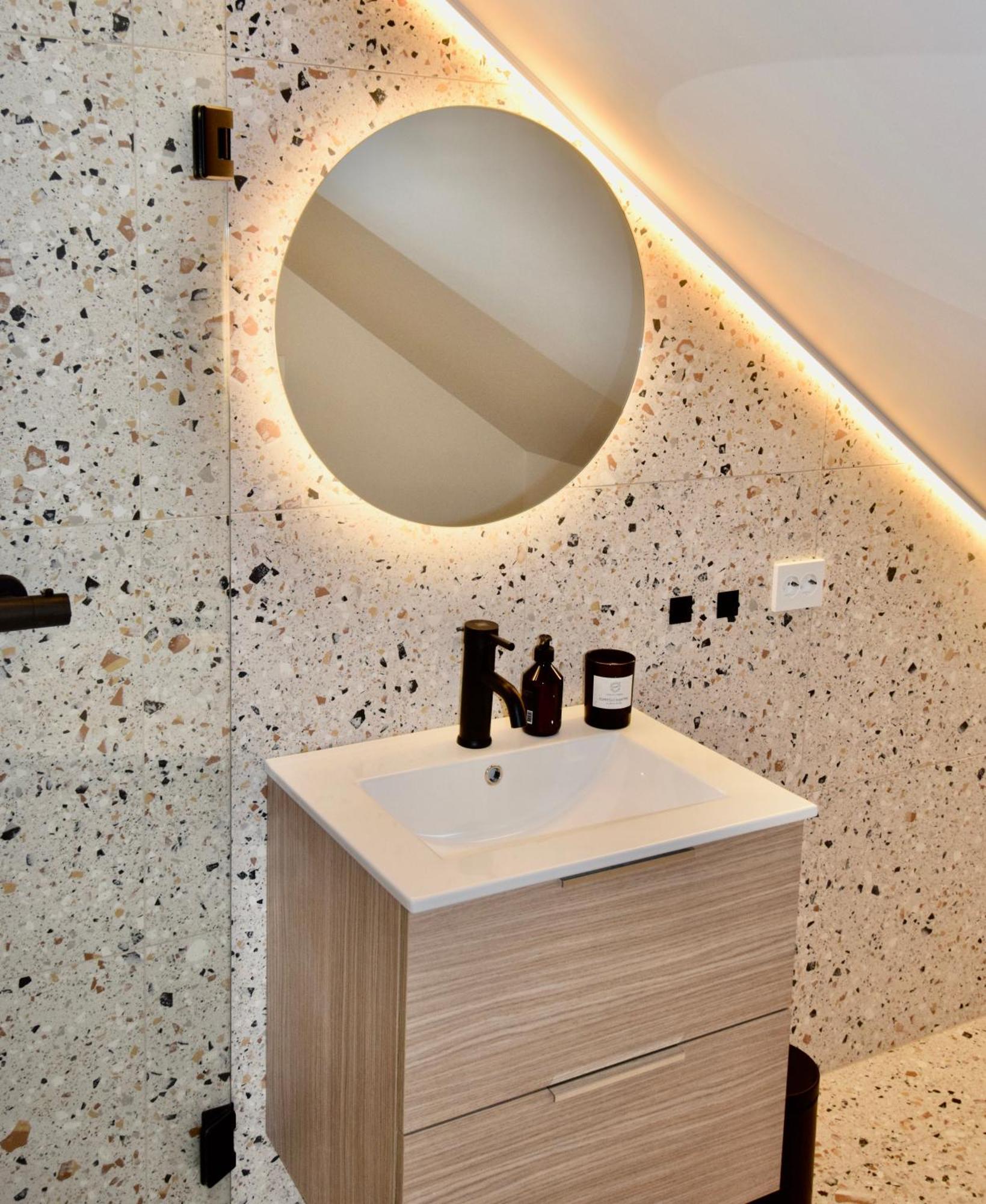 דירות קריסטיאנסאנד Lekker Nyrenovert Loftsleilighet Pa Lund מראה חיצוני תמונה